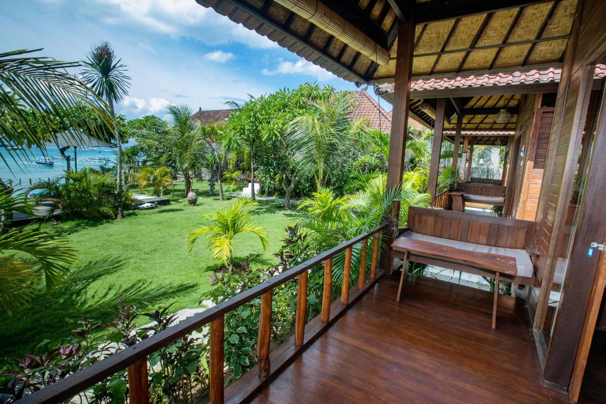 Hotel D'Muncuk Huts Lembongan Esterno foto