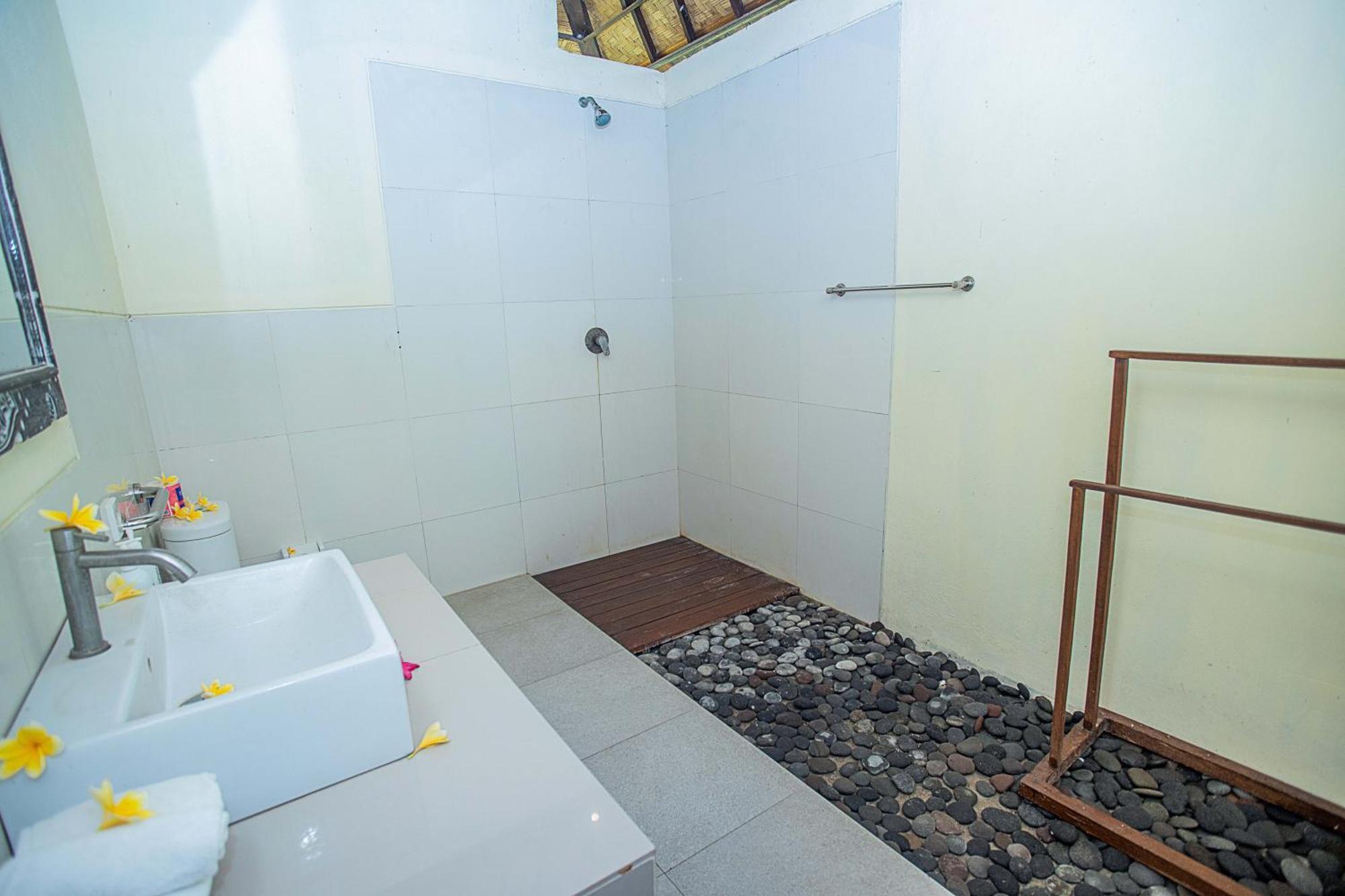 Hotel D'Muncuk Huts Lembongan Esterno foto
