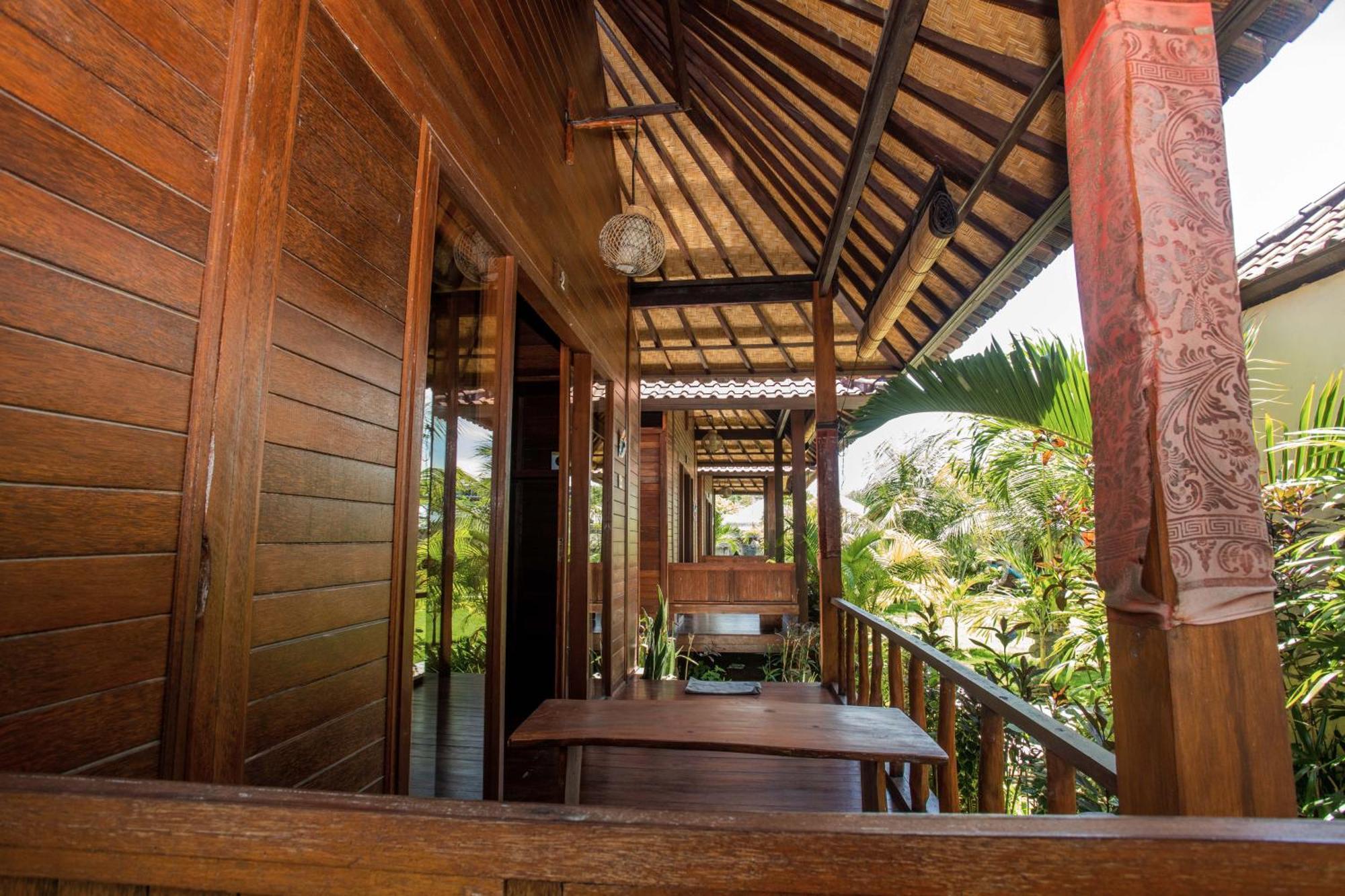 Hotel D'Muncuk Huts Lembongan Esterno foto